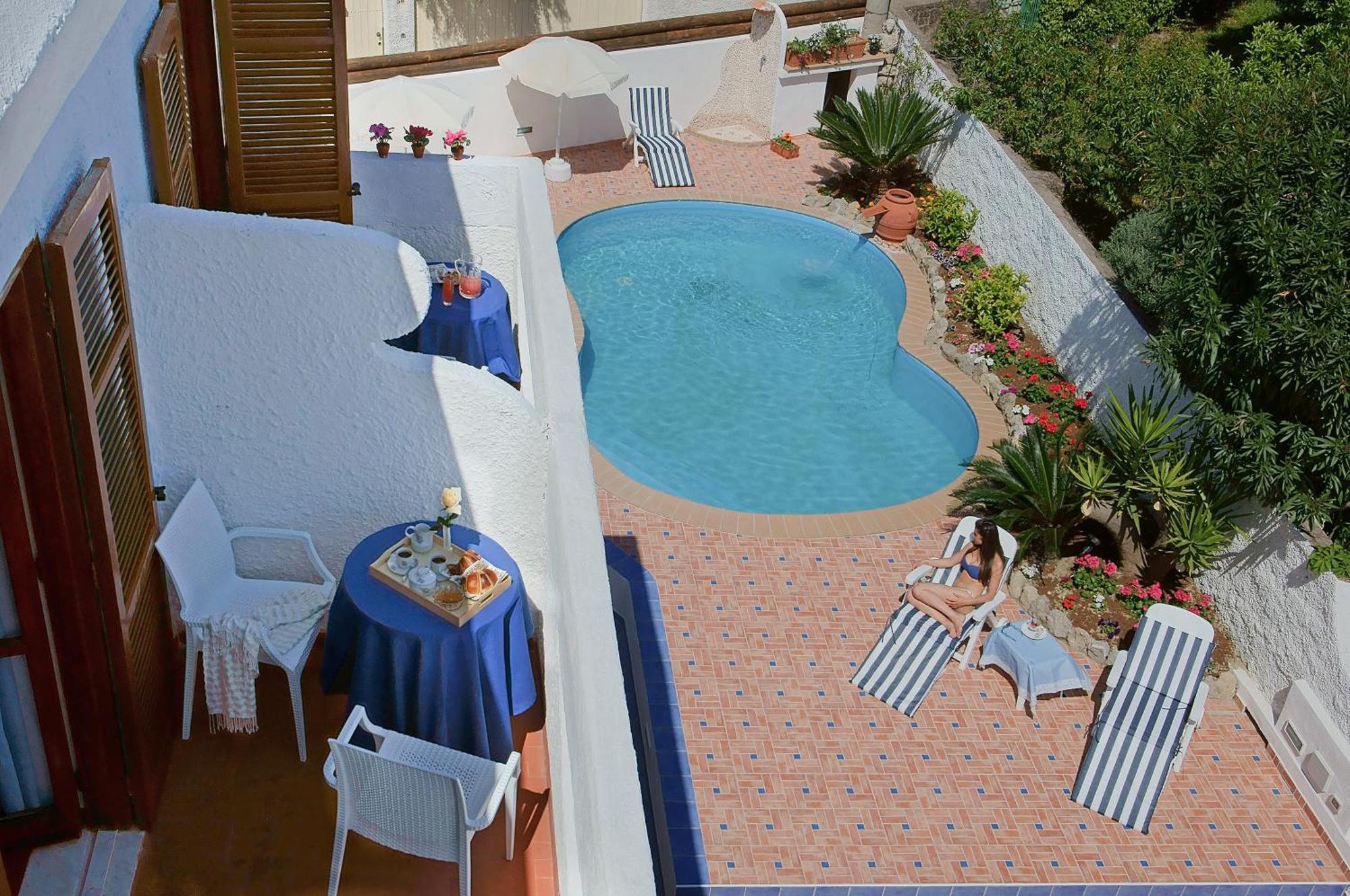 Iris Hotel Forio  Bagian luar foto