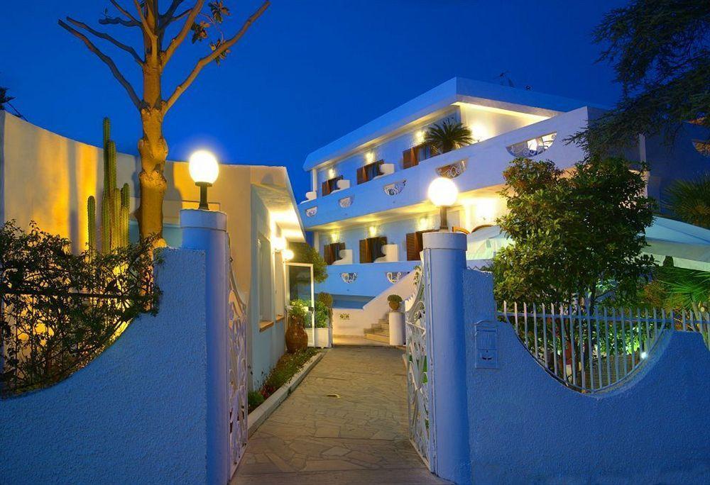 Iris Hotel Forio  Bagian luar foto