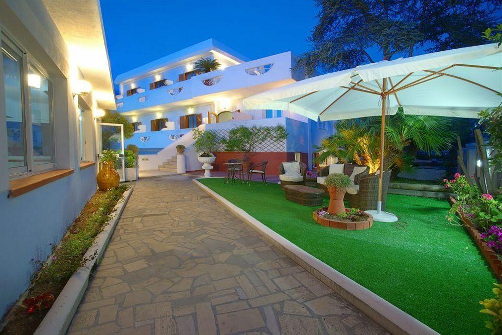 Iris Hotel Forio  Bagian luar foto